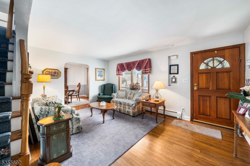 2512 Summit Ter