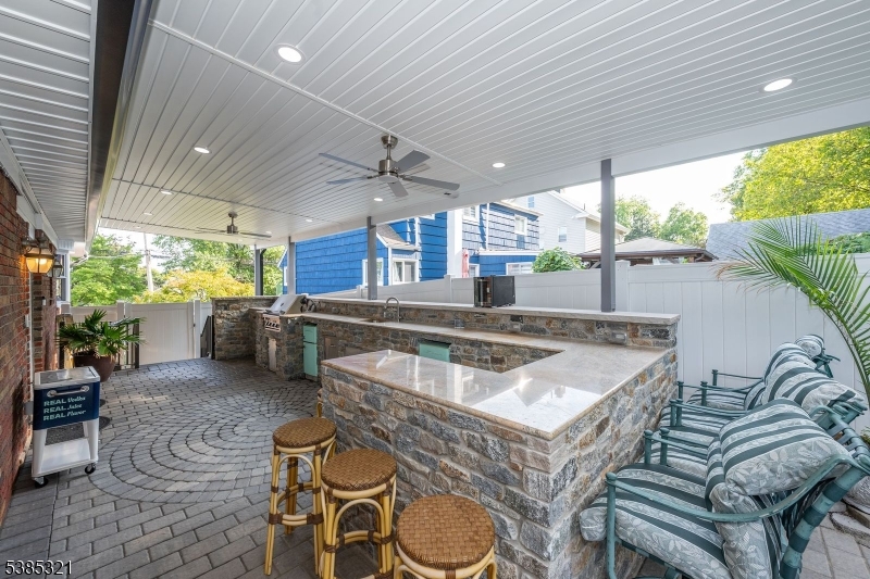 Hillcrest - Residential