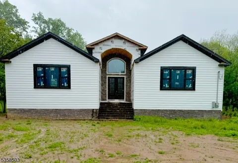 MLS: 3963522