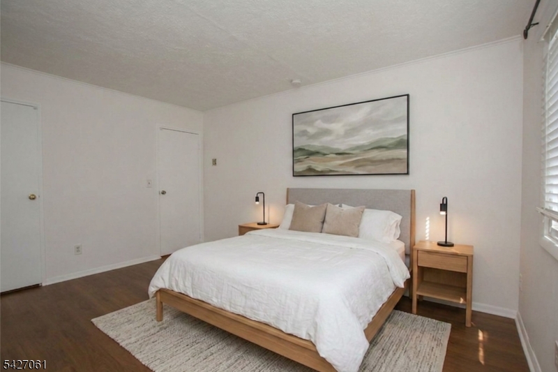 Cedar Brook - Residential