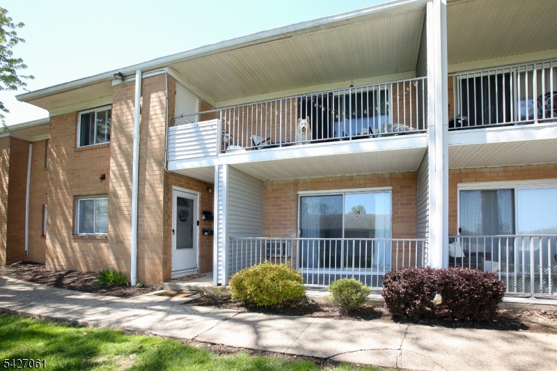 Cedar Brook - Residential