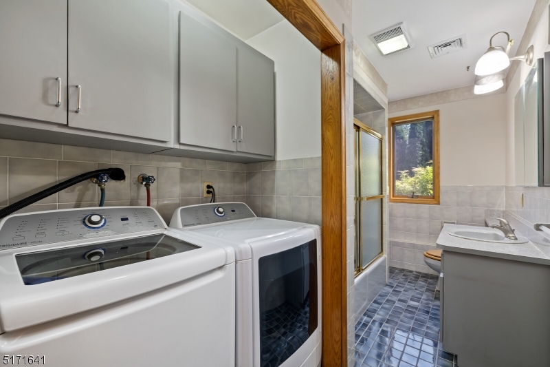 Oak Ridge - Residential