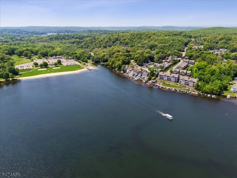 Mariner's Pointe-Lakefront - Residential