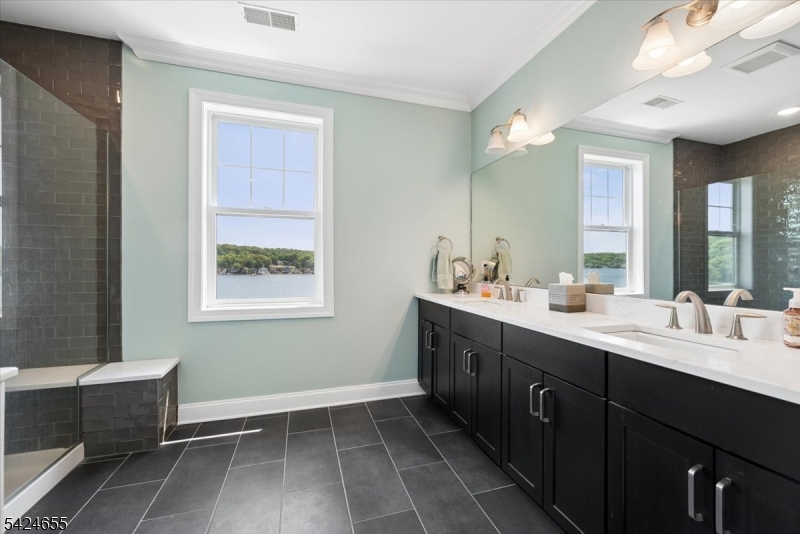Mariner's Pointe-Lakefront - Residential