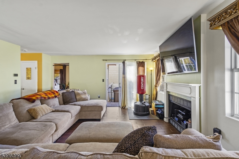 Cedar Ridge - Residential