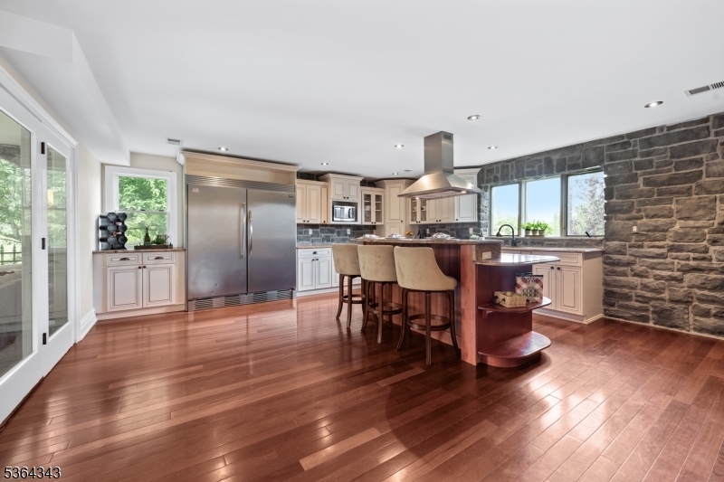 near Country Classics - Residential