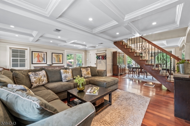 near Country Classics - Residential