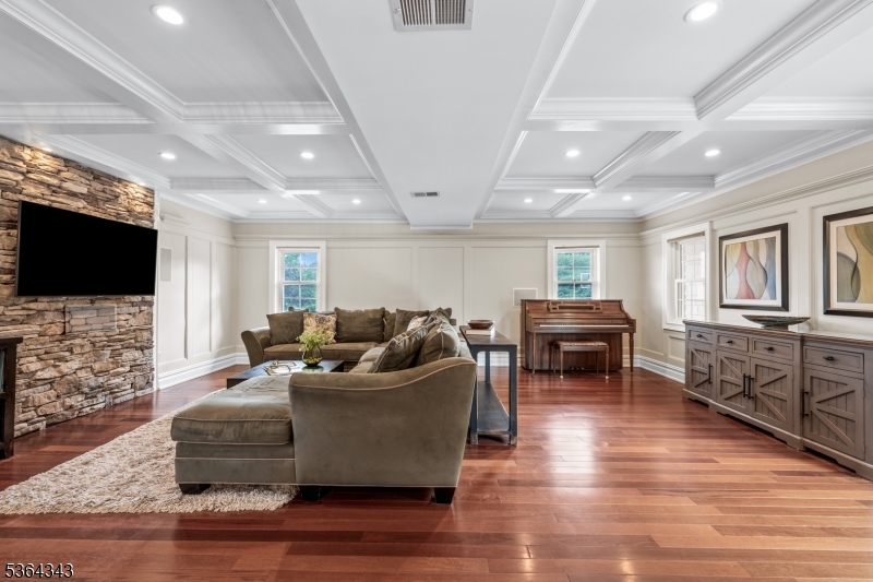 near Country Classics - Residential