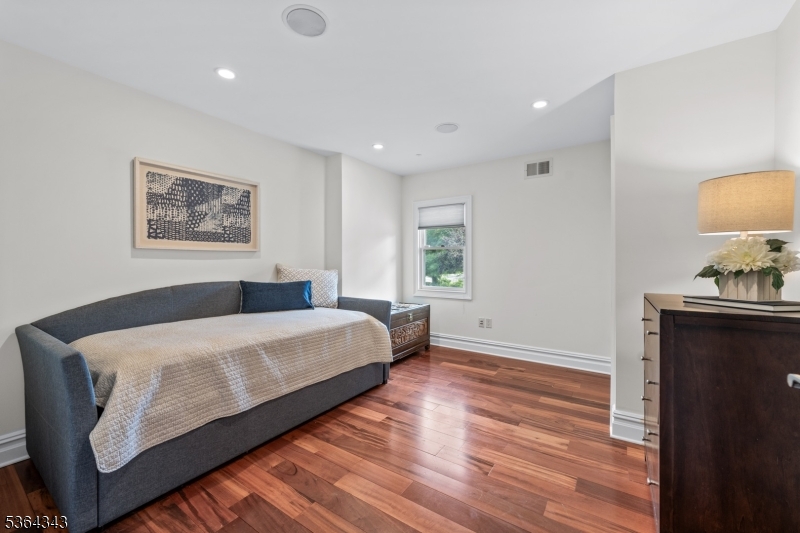 near Country Classics - Residential