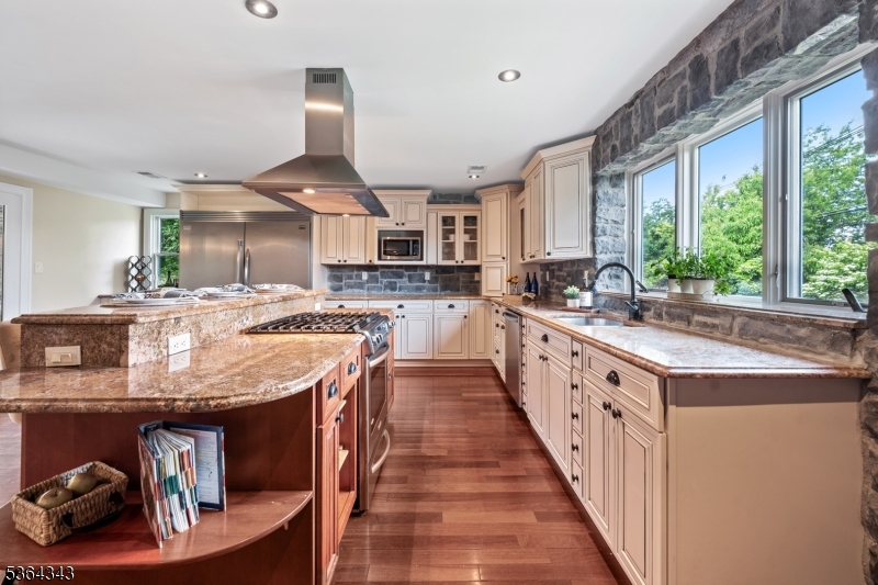 near Country Classics - Residential