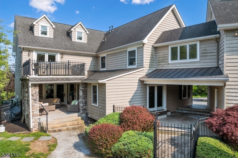 near Country Classics - Residential