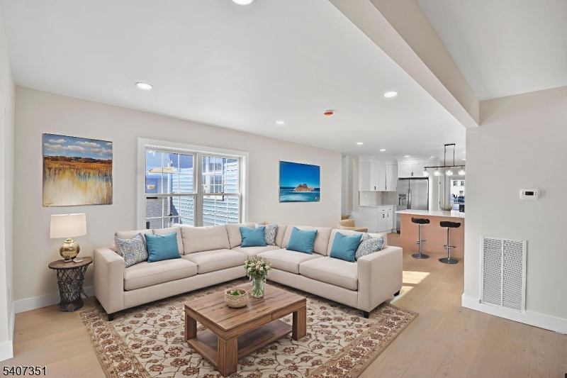 715 Stuyvesant Ave - Photo 4