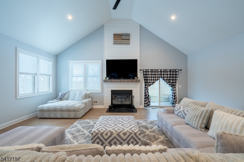 Rolling Hills Estate - Residential