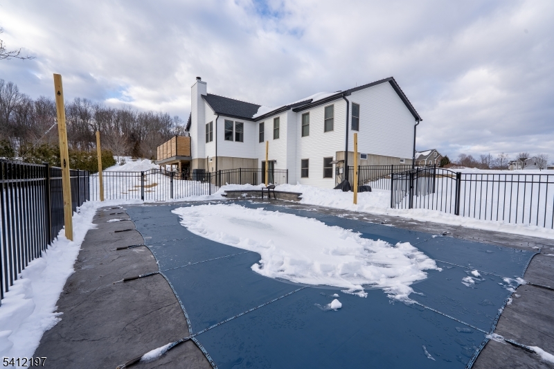 Rolling Hills Estate - Residential