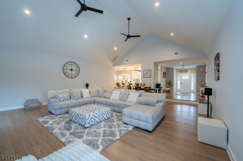 Rolling Hills Estate - Residential