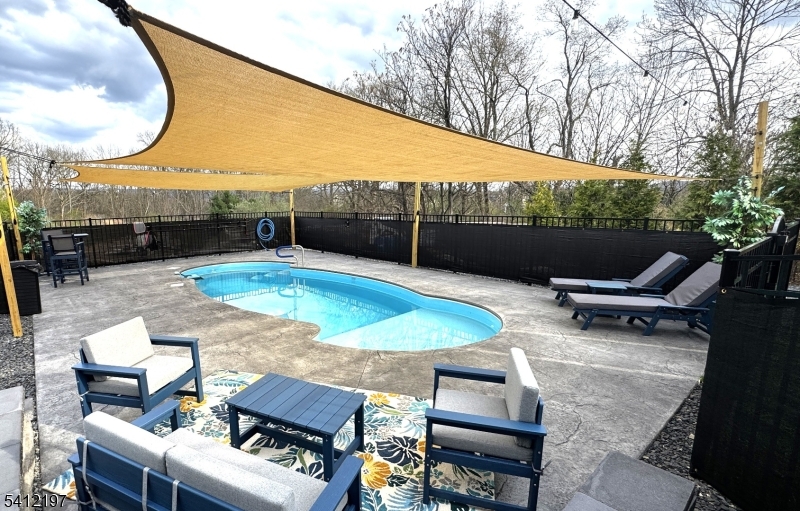 Rolling Hills Estate - Residential