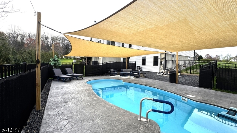 Rolling Hills Estate - Residential