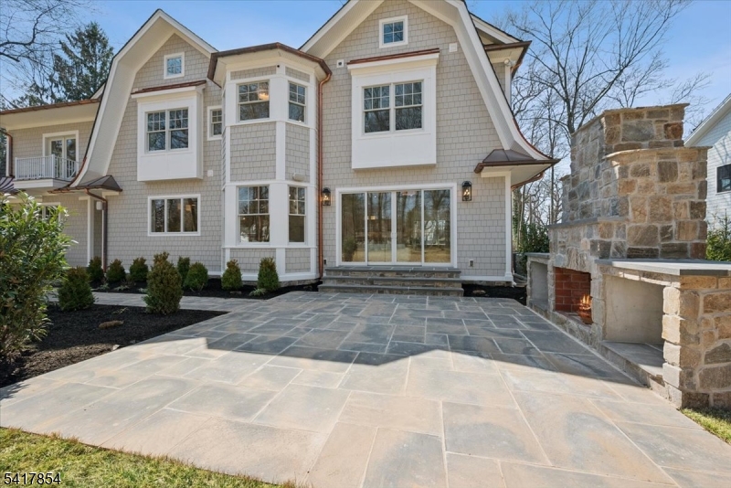 Hill Section - Residential