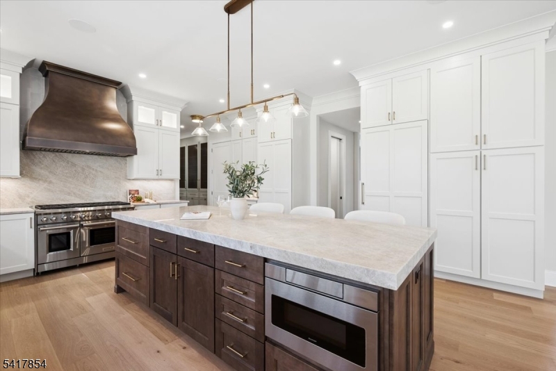 Hill Section - Residential