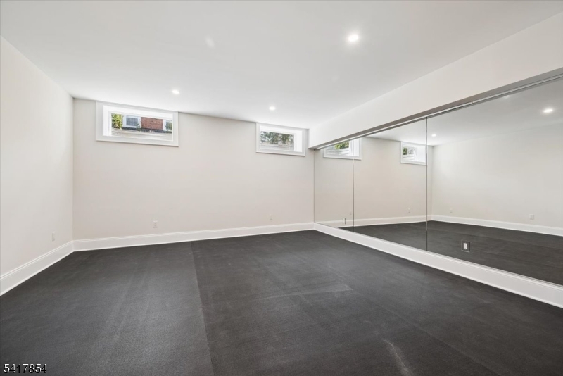Hill Section - Residential
