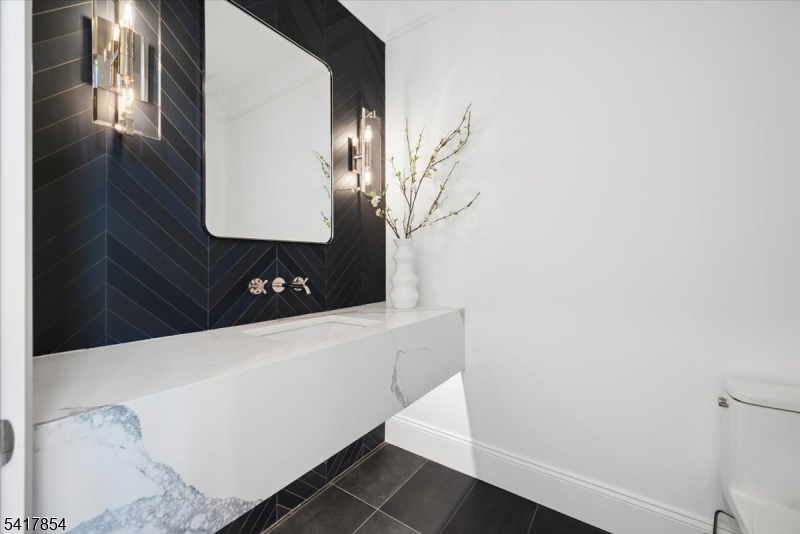 Hill Section - Residential