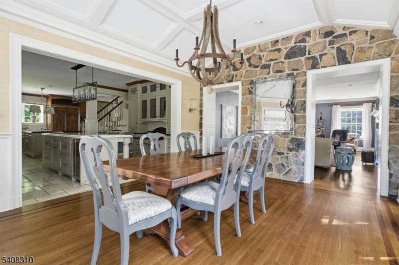 OLD SHORT HILLS - Residential