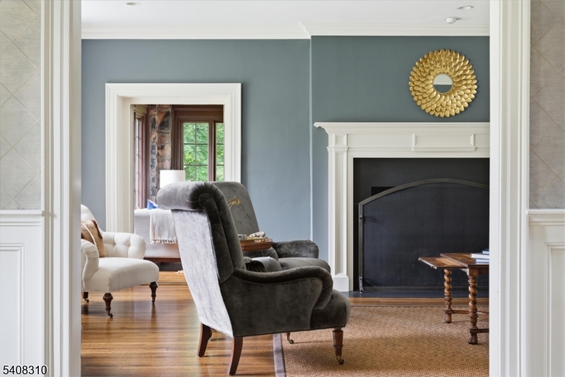 OLD SHORT HILLS - Residential