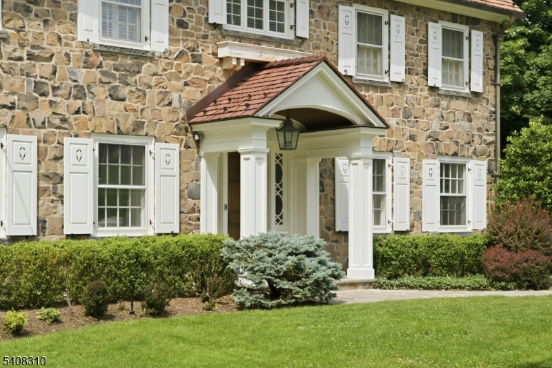 OLD SHORT HILLS - Residential