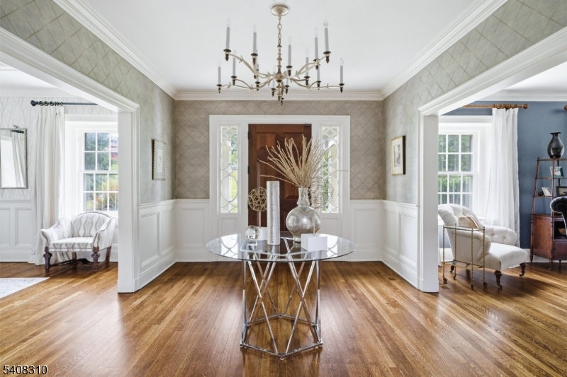 OLD SHORT HILLS - Residential