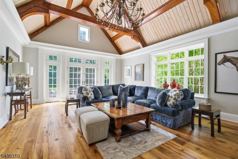 OLD SHORT HILLS - Residential