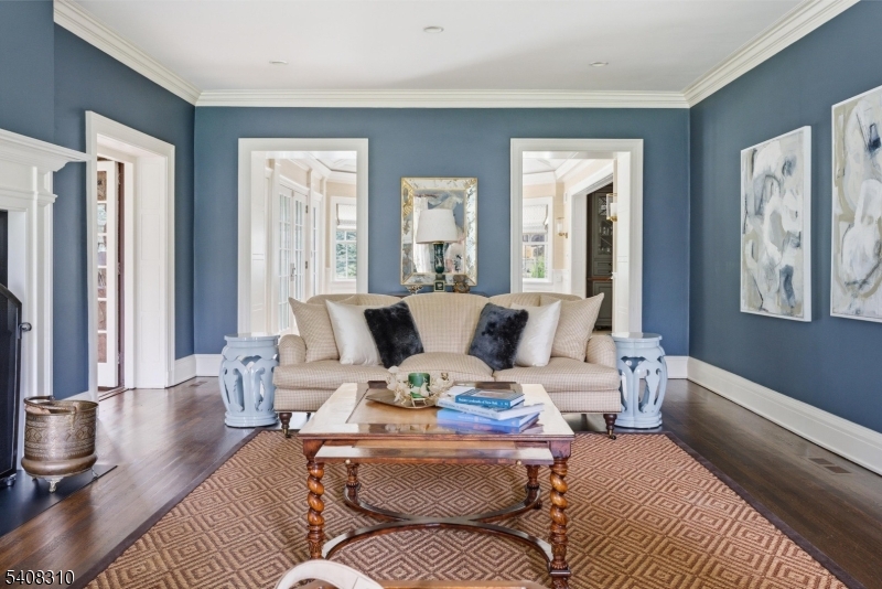 OLD SHORT HILLS - Residential