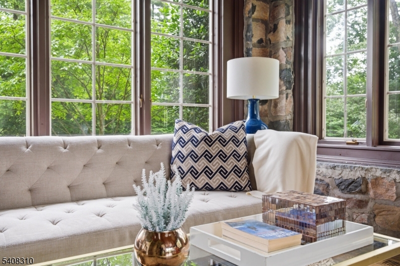 OLD SHORT HILLS - Residential