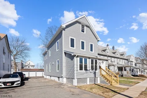 MLS: 3951446