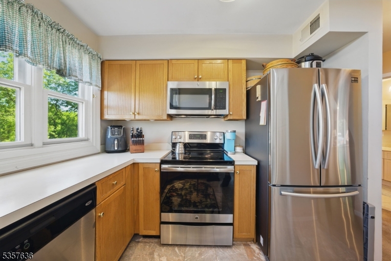 Mountain Ridge - Residential