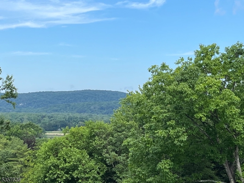 Mountain Ridge - Residential