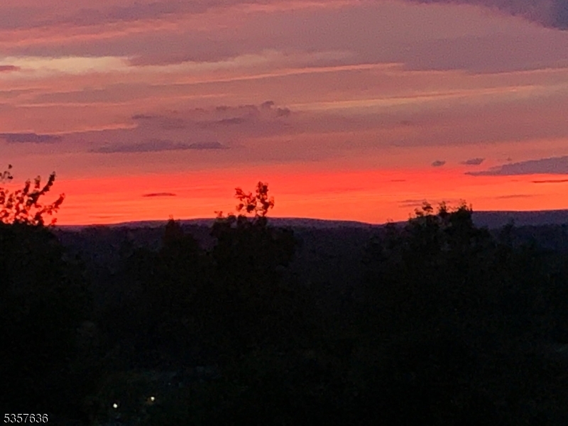 Mountain Ridge - Residential