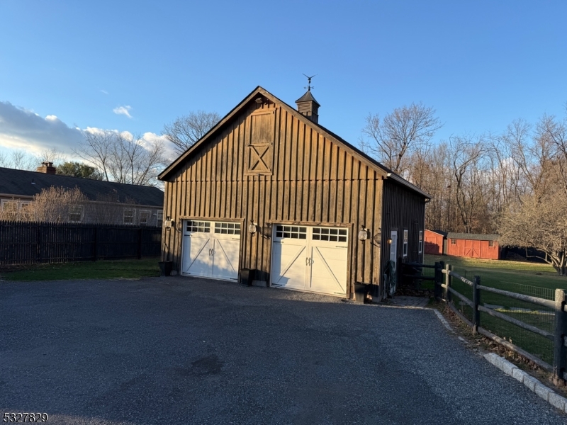 GLADSTONE - Residential