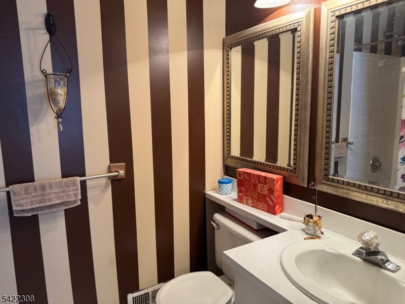 SOCIETY HILL SOMERSET III - Residential