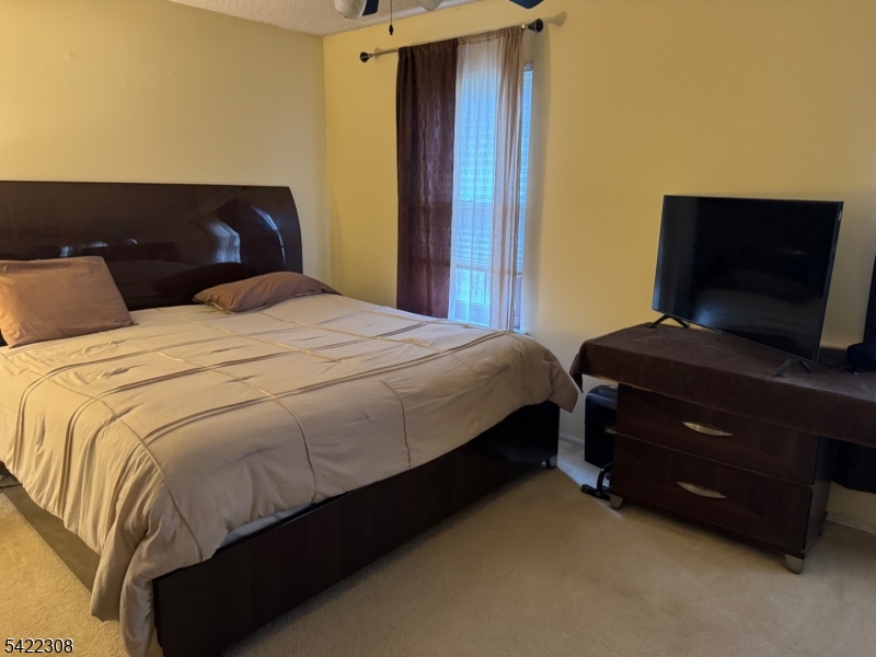 SOCIETY HILL SOMERSET III - Residential