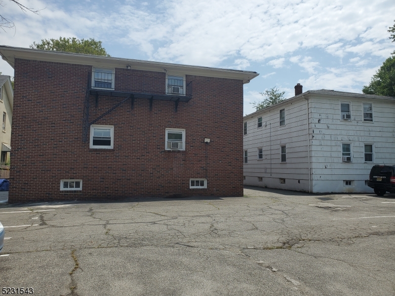 Downtown - Commercial Sale