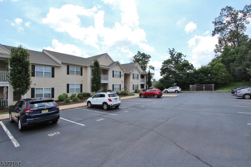 Green Brook Twp., New Jersey 08812, United States, 2 Bedrooms Bedrooms, ,2 BathroomsBathrooms,Residential,Active,173624