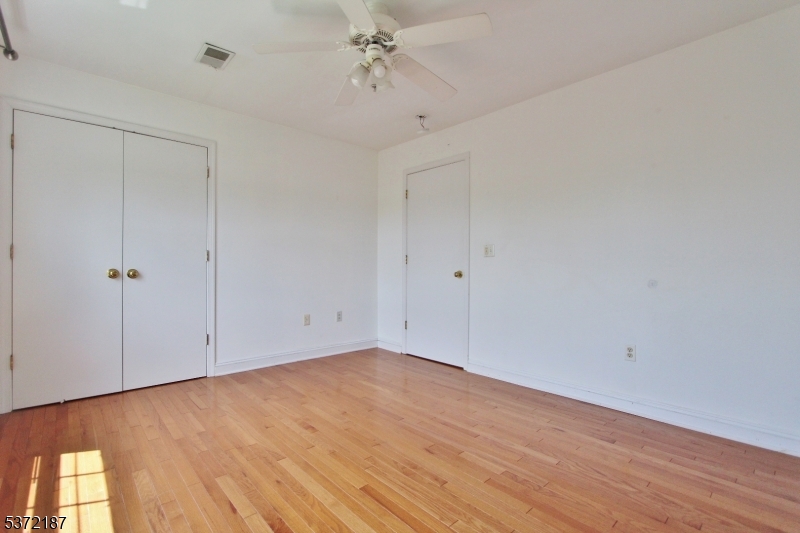 Green Brook Twp., New Jersey 08812, United States, 2 Bedrooms Bedrooms, ,2 BathroomsBathrooms,Residential,Active,173624