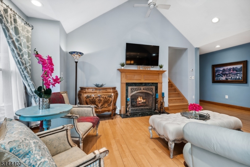 Convent Station - Residential