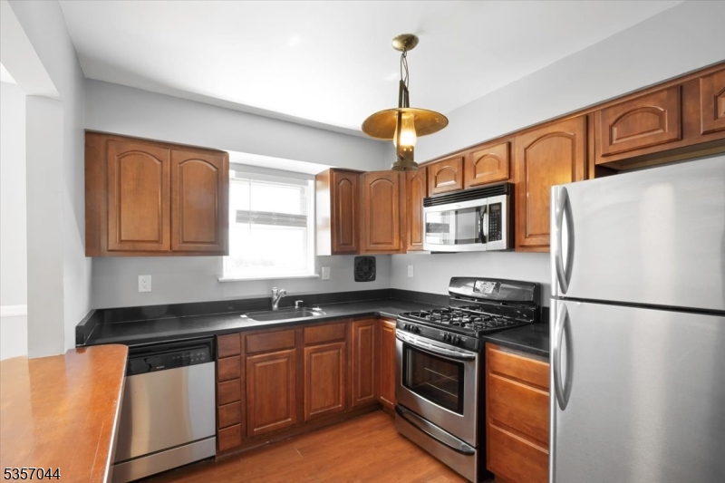 2467 State Route 10 6B