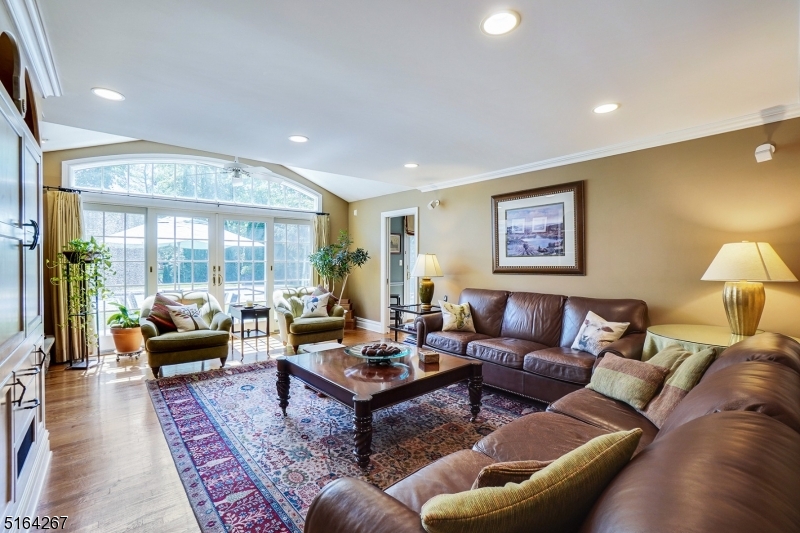 COVENTRY - Residential