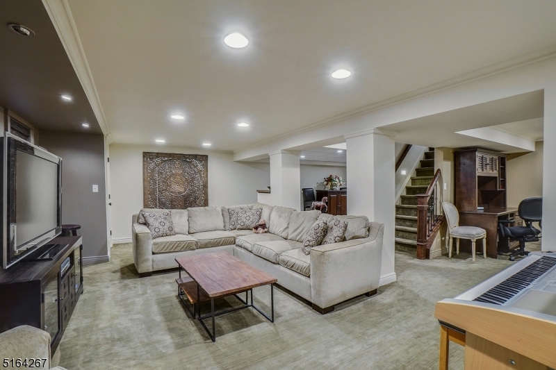 COVENTRY - Residential