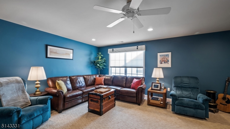 SOMERSET RUN - Residential