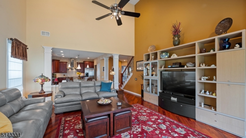 SOMERSET RUN - Residential