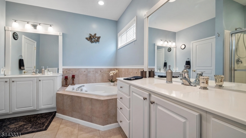 SOMERSET RUN - Residential