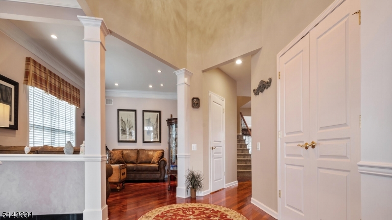 SOMERSET RUN - Residential